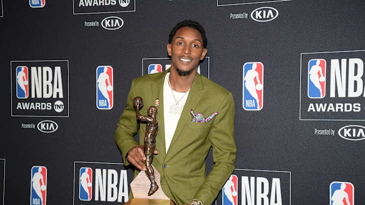 Lou Williams wants NBA jerseys and courts to say "Black Lives Matter"
