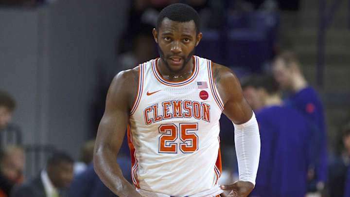 Simms Details Decision To Return To Clemson Simms Details Decision To Return To Clemson