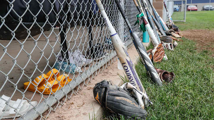 Scrap Yard Dawgs Softball Players Slam GM's Tweet About National Anthem Scrap Yard Dawgs Softball Players Slam GM's Tweet About National Anthem