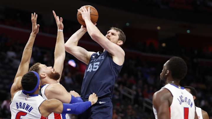Spurs Announce Signing of Tyler Zeller