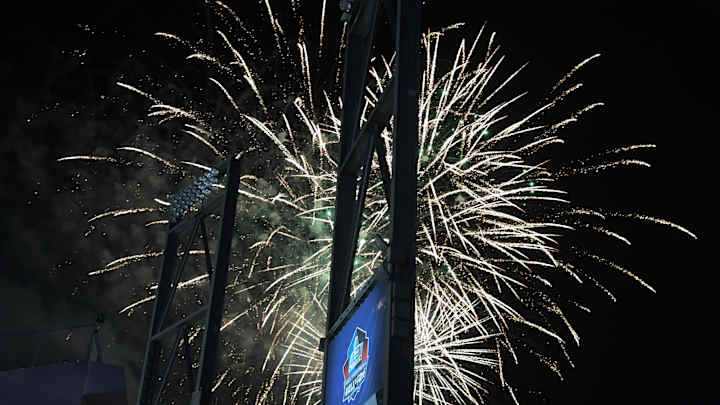 First-Time Nominee Justin Tuck Leads Giants Group for 2021 Hall of Fame Consideration