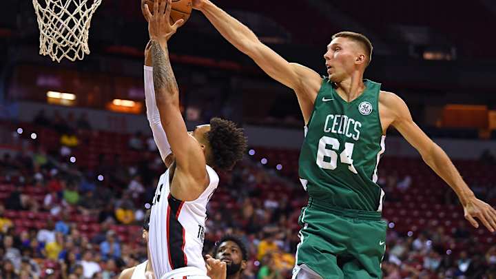 Uthoff Is A G-League First-Team Selection