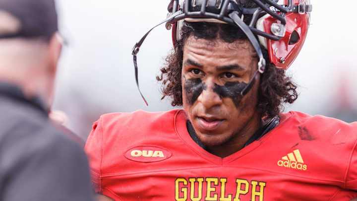 "Blessing in Disguise:" Tavius Robinson's Journey from Canadian Football to Ole Miss "Blessing in Disguise:" Tavius Robinson's Journey from Canadian Football to Ole Miss