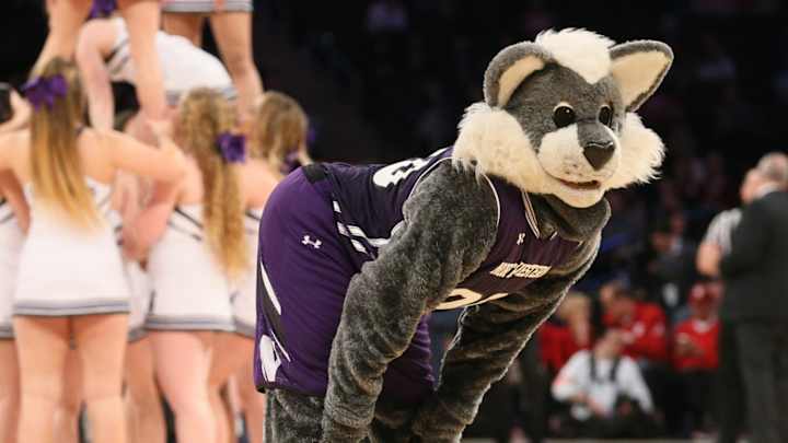 Local '21 SG Casey Simmons Commits To Northwestern