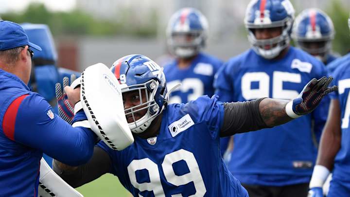 Giants Player Profile | Chris Slayton, DL Giants Player Profile | Chris Slayton, DL