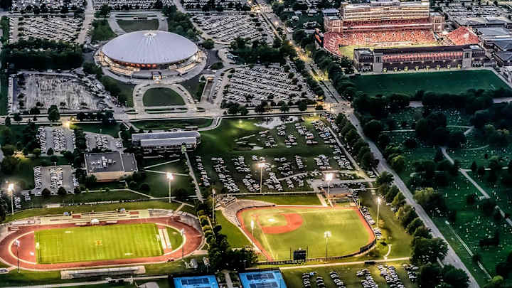 VIDEO: Illini Now/SI Morning Update With Matthew Stevens - July 6, 2020 VIDEO: Illini Now/SI Morning Update With Matthew Stevens - July 6, 2020