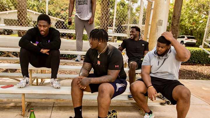 Former Defensive Tackle Cam Spence Transitioning into Coaching Specialist