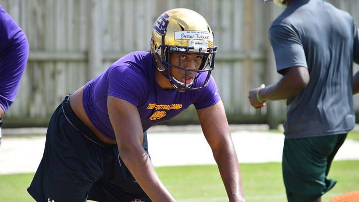 Defensive End From New Orleans Offered: Scouting Report Defensive End From New Orleans Offered: Scouting Report