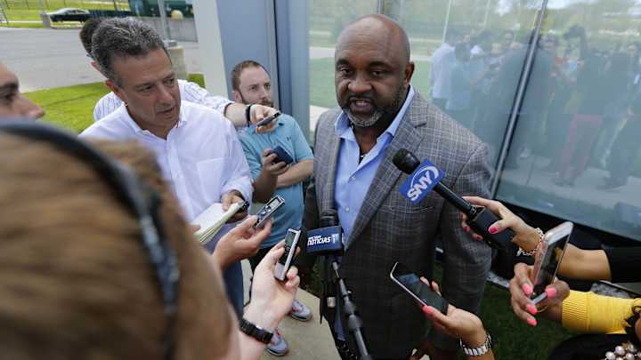 A Possible Giants Link Behind Safety Jamal Adams Contract Rumblings