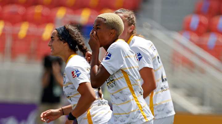 Royal Pro Soccer Debut for Tziarra King