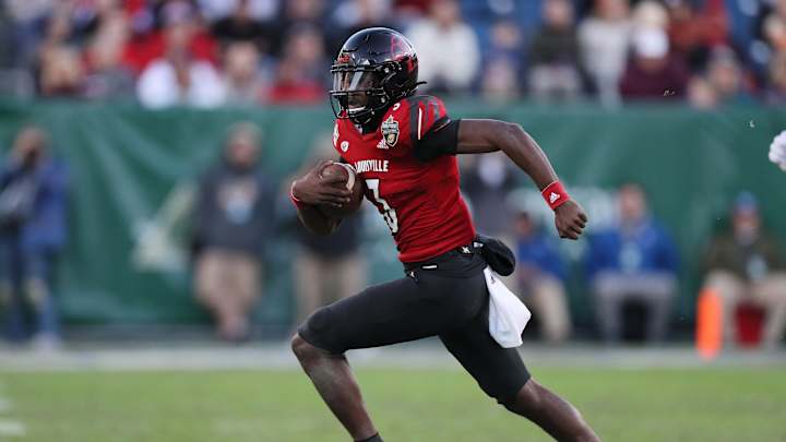Louisville's Micale Cunningham changes habits to become a better quarterback Louisville's Micale Cunningham changes habits to become a better quarterback
