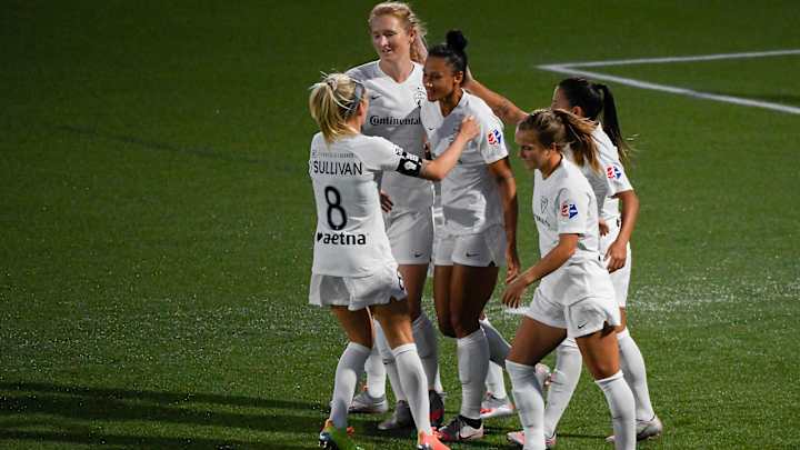 As NWSL Moves on to Knockout Games, Can Anyone Take Down the Courage?