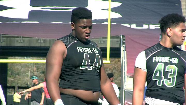 Maason Smith Narrows List Down to Top 8, Includes Georgia Football Maason Smith Narrows List Down to Top 8, Includes Georgia Football