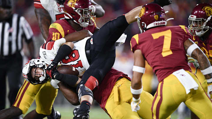 California Gov. Newsom says Pac-12 can play — what's the hold up?
