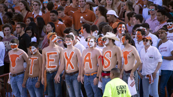 Recent Decommitment Leaves Texas Longhorns Looking for a 2021 Quarterback Recent Decommitment Leaves Texas Longhorns Looking for a 2021 Quarterback