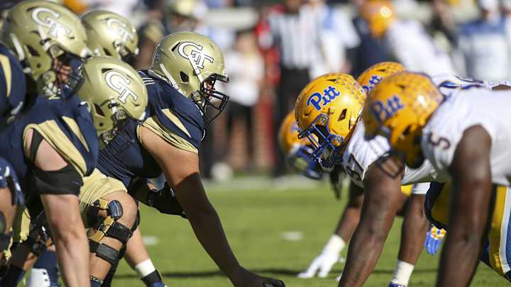 Crucial Decisions Loom For the 2020-21 College Football Season Crucial Decisions Loom For the 2020-21 College Football Season