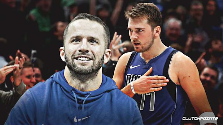 Mavs Saturday Bubble Practice: Barea's Advice To Luka Doncic