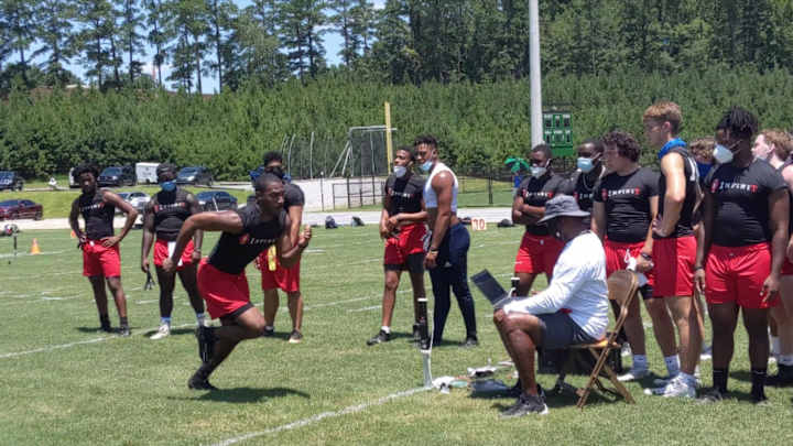 Former Gamecock Makes Appearance At Local Football Camp