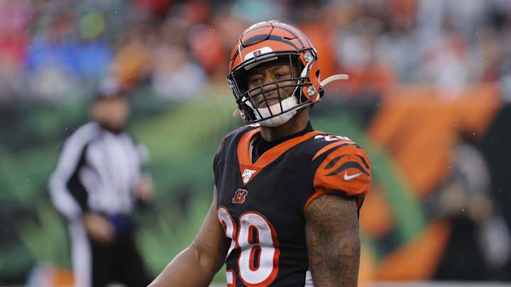 Bengals running back Joe Mixon says he won't wear a mouth shield this season Bengals running back Joe Mixon says he won't wear a mouth shield this season