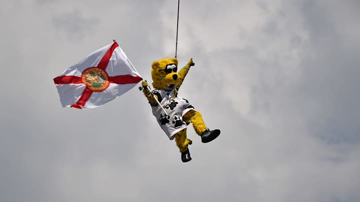 Countdown to Jaguars Football: No. 61 and Who Has Donned it Best