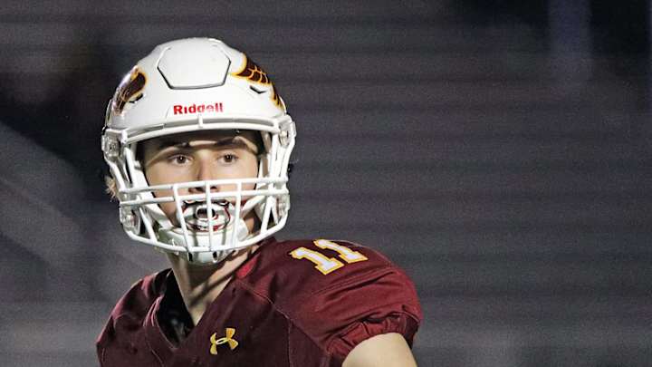 8 Hawkeye Football Commitments Lead SI All-American's Top Iowa Prospects 8 Hawkeye Football Commitments Lead SI All-American's Top Iowa Prospects