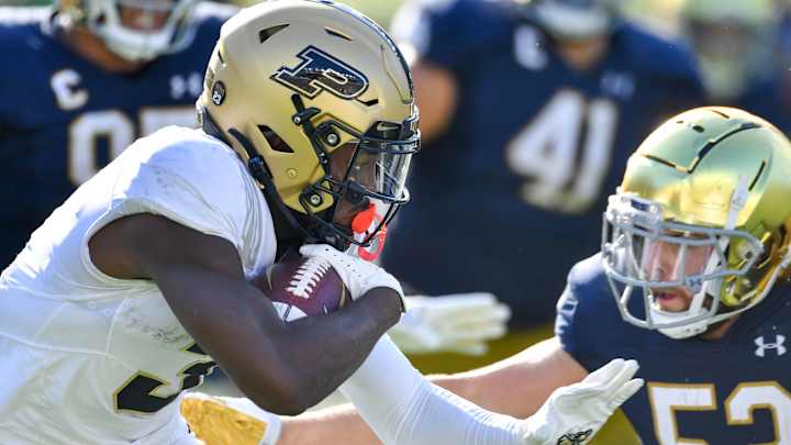 Purdue WR David Bell in Concussion Protocol, Status Uncertain for Game Against Illinois