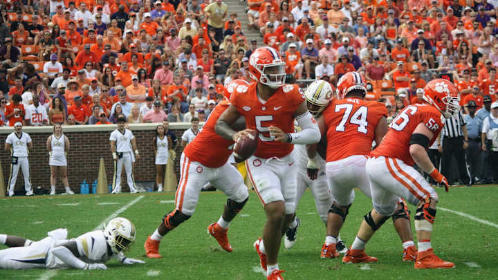 Dabo Swinney: Many People Will Be 'Eating Their Words' in Regards to D.J. Uiagalelei Dabo Swinney: Many People Will Be 'Eating Their Words' in Regards to D.J. Uiagalelei