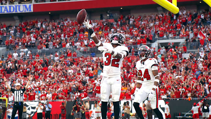 Buccaneers S Mike Edwards Named Week 2's NFC Defensive Player of the Week