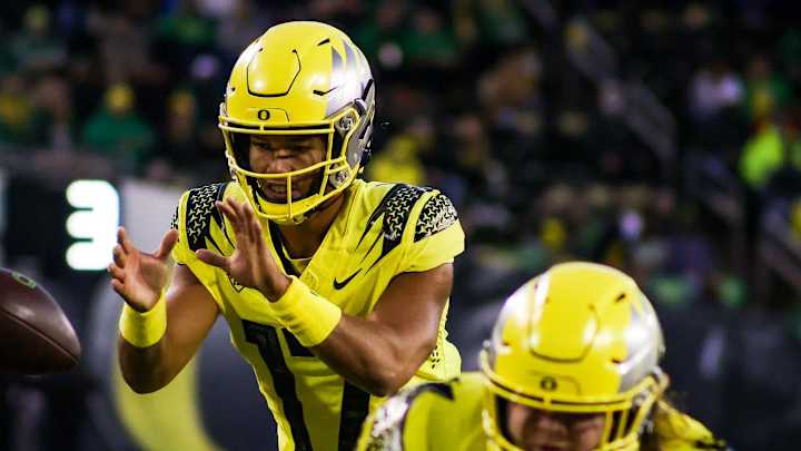'Incredibly Talented' Ty Thompson Impressed Oregon's Coaching Staff in College Debut
