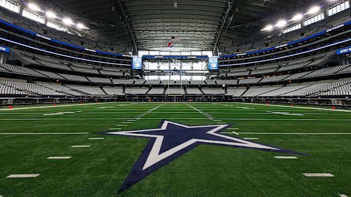 Pittman Doesn't Think Hogs Need to Walk Through Stadium Early Pittman Doesn't Think Hogs Need to Walk Through Stadium Early