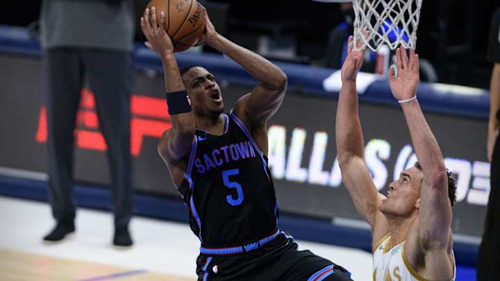 NBA Insider Says Sixers' Daryl Morey is 'Surely Hoping' Kings Get Off to Slow Start