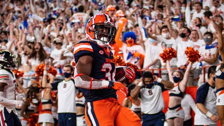 Syracuse Upsets Liberty 24-21