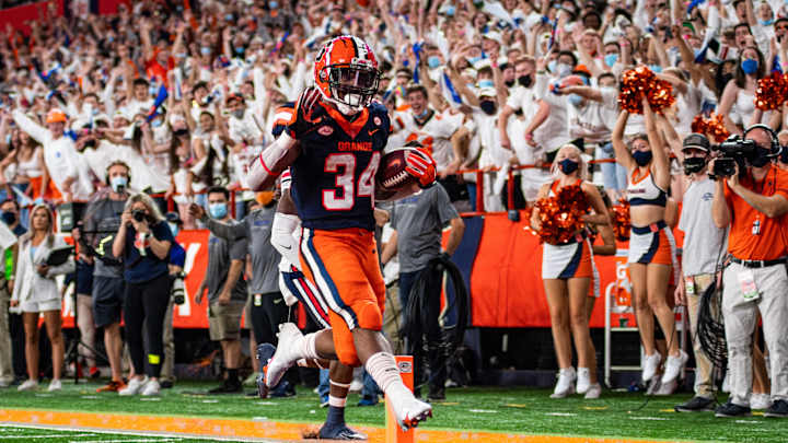 Former Heisman Winner Puts Sean Tucker in Top 5 Heisman Contenders