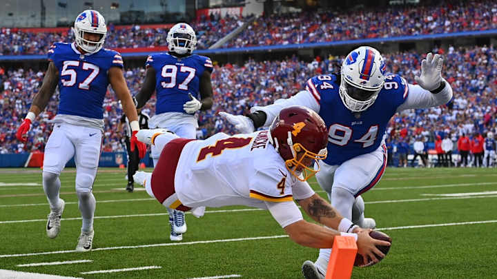 Two Quick, Quirky Scores Pull WFT Within 27-14 at Half in Buffalo