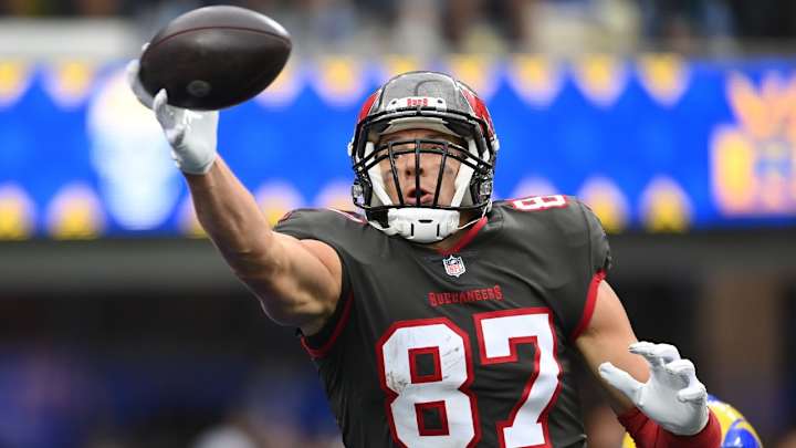 Arians Updates Buccaneers TE Rob Gronkowski's Injury vs. Rams