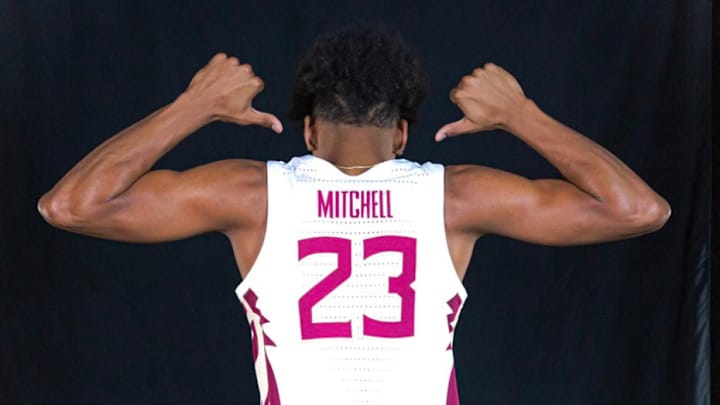Top-50 forward releases top-3 schools