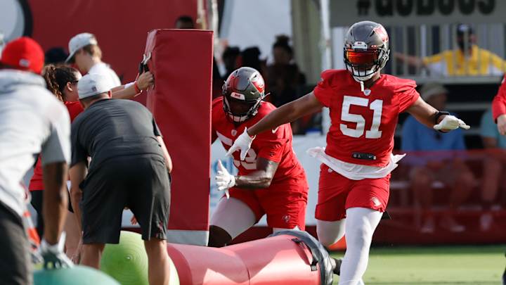 Buccaneers Activate LB Kevin Minter from Reserve/COVID-19 List