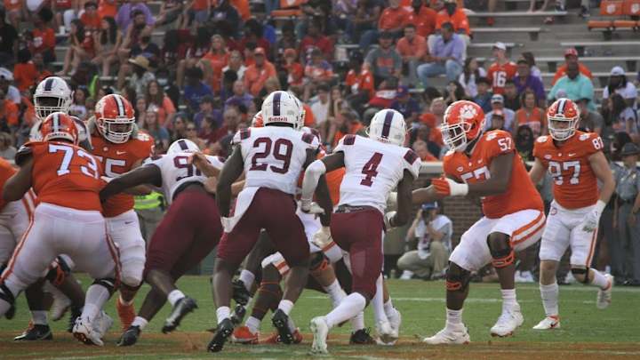 Tigers Blocking Out Social Media Commentary, Ready to Flip Script on Negativity