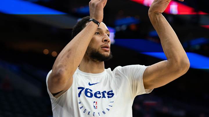 Former Eagles Player Sends Message to Sixers Holdout Ben Simmons