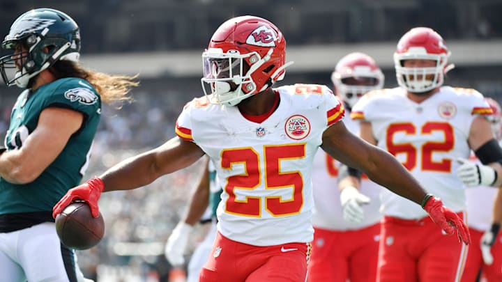 Chiefs Activate Clyde Edwards-Helaire, Place Mecole Hardman on IR