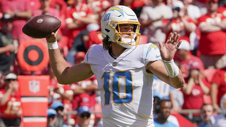 NFL Betting Monday Night Football Week 4: Raiders at Chargers—Lines, Odds, Analysis & Picks