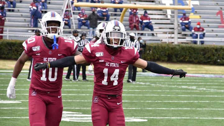 Watch: S. Carolina State CB Decobie Durant Blazes the 40-Yard Dash at NFL Combine Watch: S. Carolina State CB Decobie Durant Blazes the 40-Yard Dash at NFL Combine