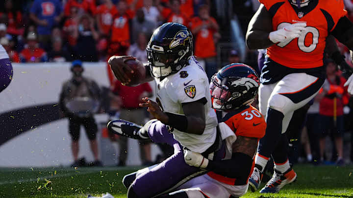Video: Broncos Not Happy About Ravens Running Ball on Last Play
