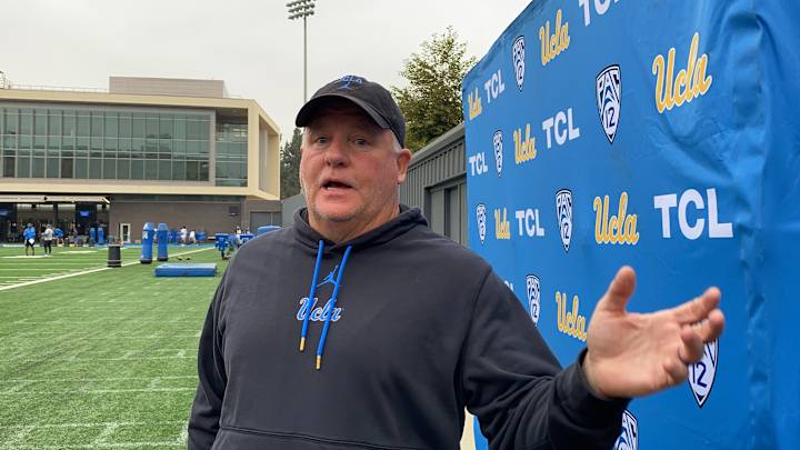 WATCH: Chip Kelly Details UCLA's Offensive Line Rotation, Jedd Fisch Relationship