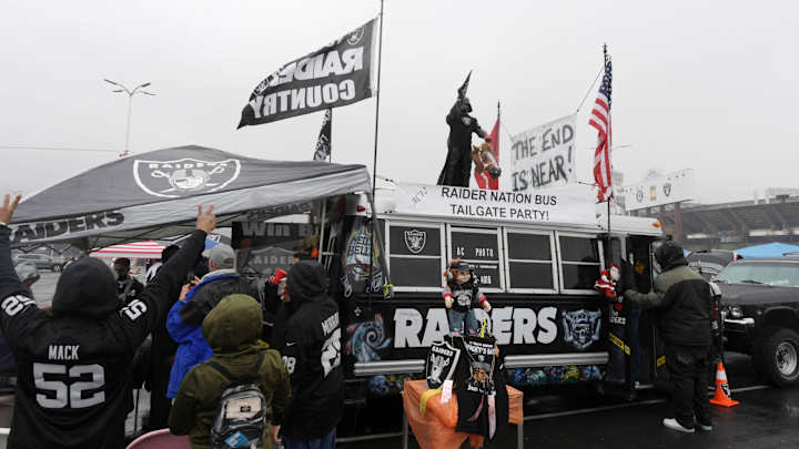 Raiders' History vs. Chicago Bears