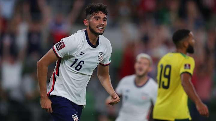 Pepi's Double Gives USMNT Win vs. Jamaica in World Cup Qualifying
