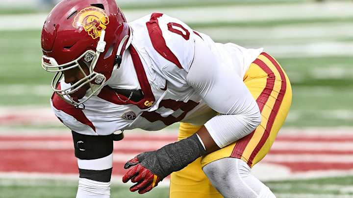 WATCH: USC Freshman DL Korey Foreman Earns First Career Sack Against Utah