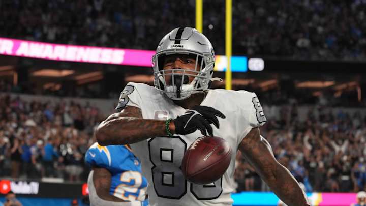 Keys and Predictions For Raiders vs. Bears Keys and Predictions For Raiders vs. Bears