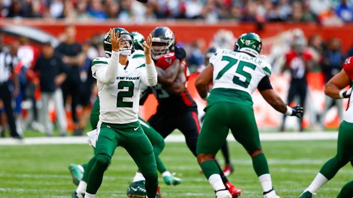 Jets' Comeback Falls Short as New York Loses to Falcons in London Jets' Comeback Falls Short as New York Loses to Falcons in London