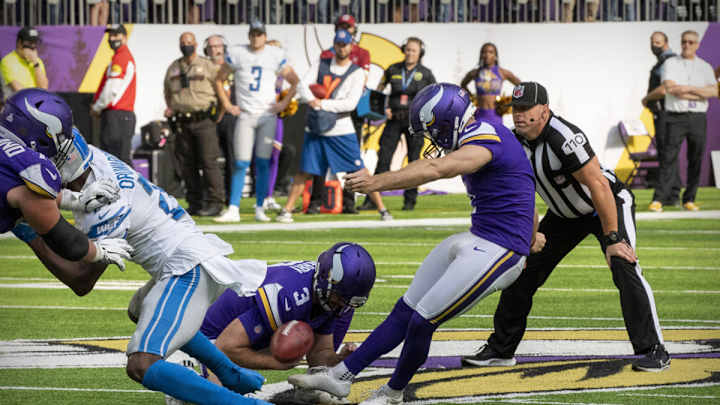 Lions Set NFL Record After Late-Game Loss to Vikings